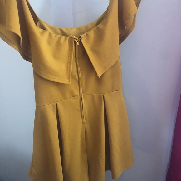 Summer shorts and romper - Picture 3 of 3